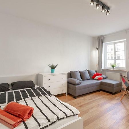브로츠와프 Lipstick House Rynek 아파트 외부 사진